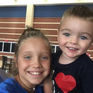 Meet your Posher, Chloe